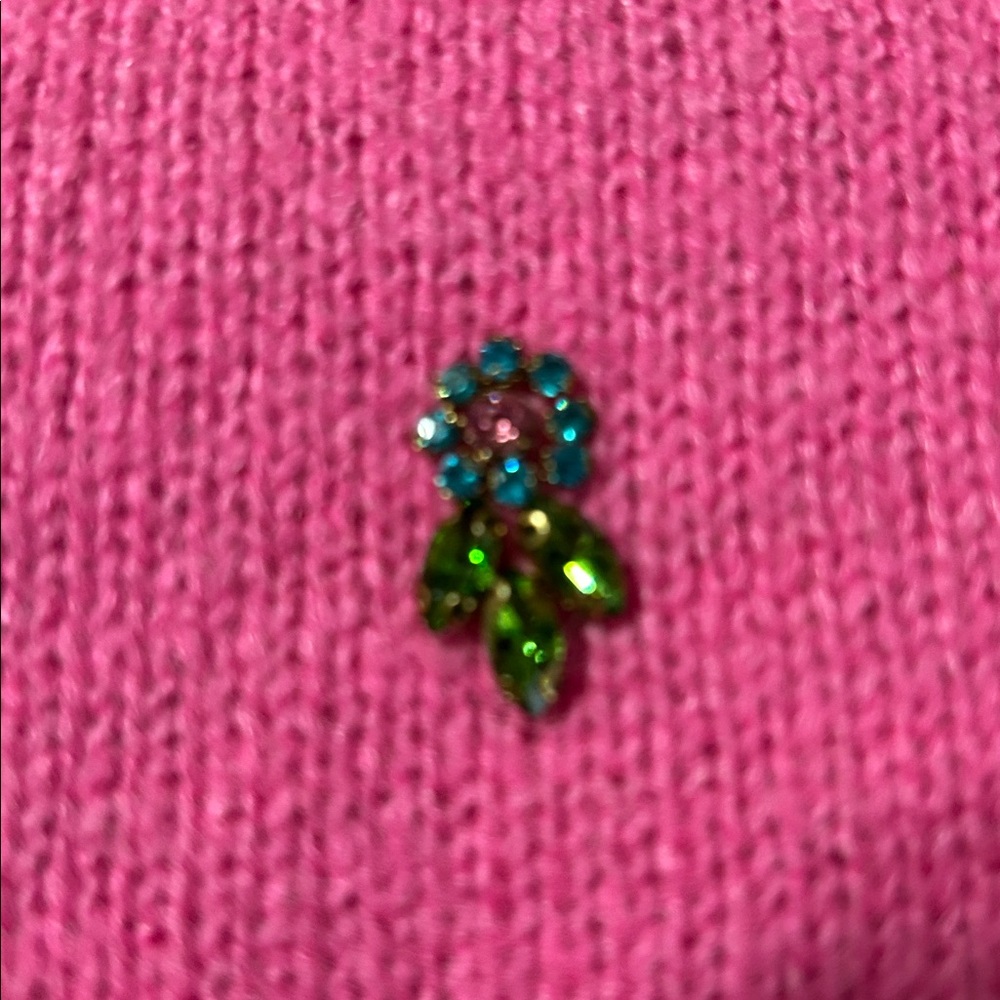 Lilly Putitzer 💕 Sweater - Picture 8 of 11